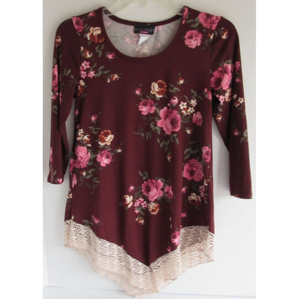 Discreet 3/4 Sleeve Pullover Tunic Shirt Burgundy Floral Lace V Bottom Size M
